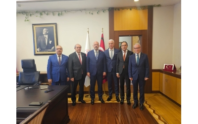 Gümrük Müşavirleri Dernekleri olarak Ticaret Bakan Yardımcımız Sayın Rıza Tuna TURAGAY’ın makamında ziyaret edilmesi