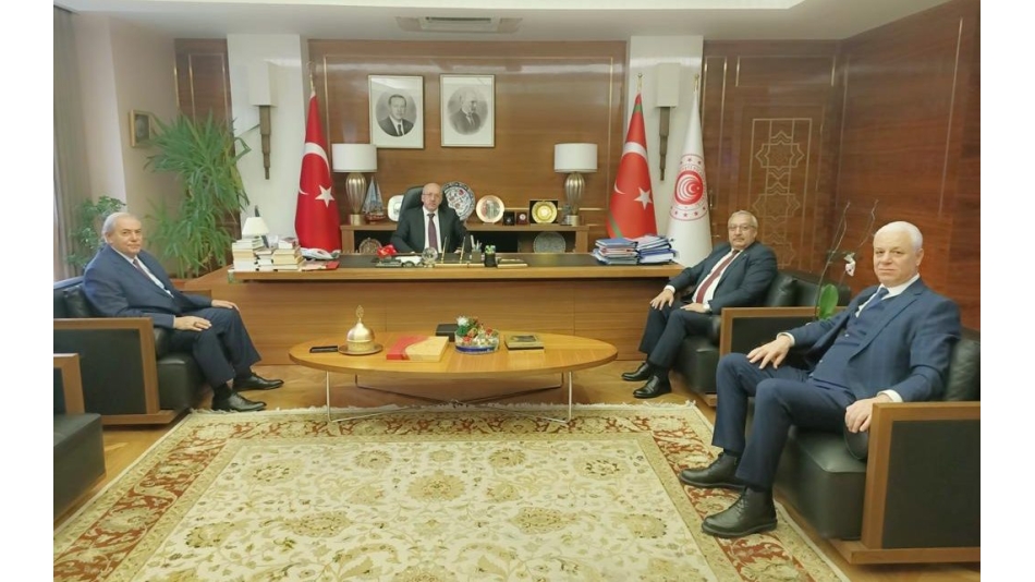 Gümrük Müşavirleri Dernek Başkanları Bakan Yardımcımız Sayın Sezai Uçarmak'ı Makamlarında Ziyaret Etti